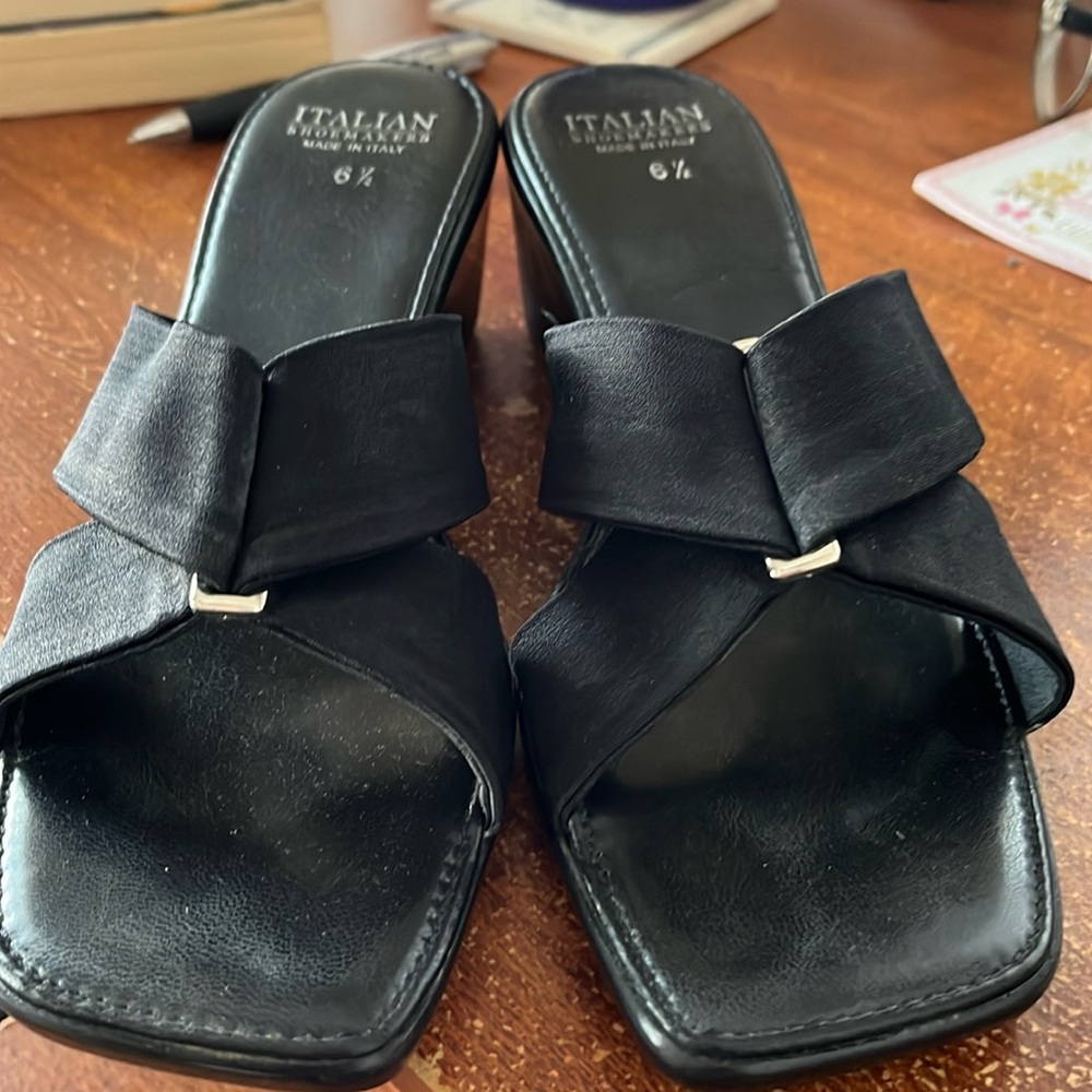 Women’s Italian shoemakers slides 6 1/2 made in Italy